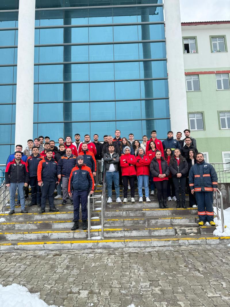 Eğitim - Sıkışmalı Trafik Kazalarına Müdahale Eğitimi