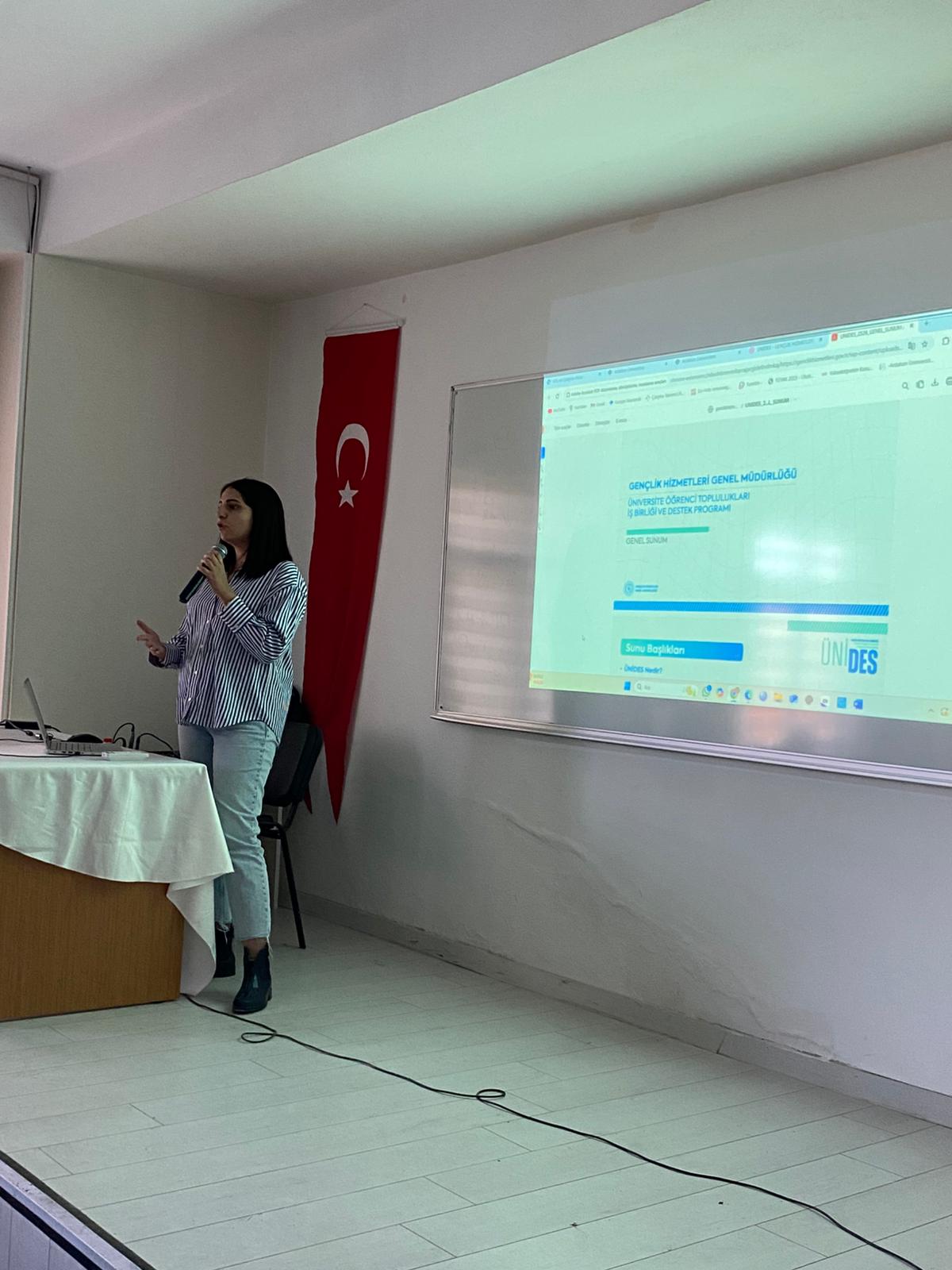 Seminer - TÜBİTAK 2209-A, ÜNİDES ve Siber Vatan Projesi Eğitimi