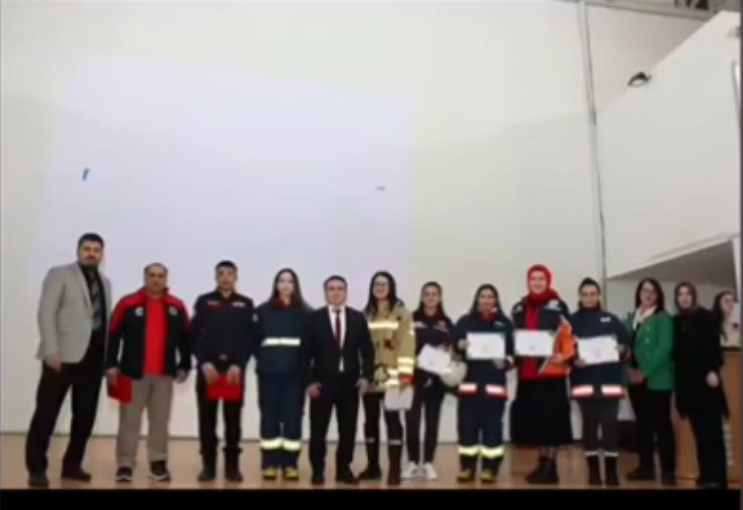 Ardahan Gençlik Spor İl Müdürlüğüne Yangın Güvenliği Eğitimi ve Tatbikatı 