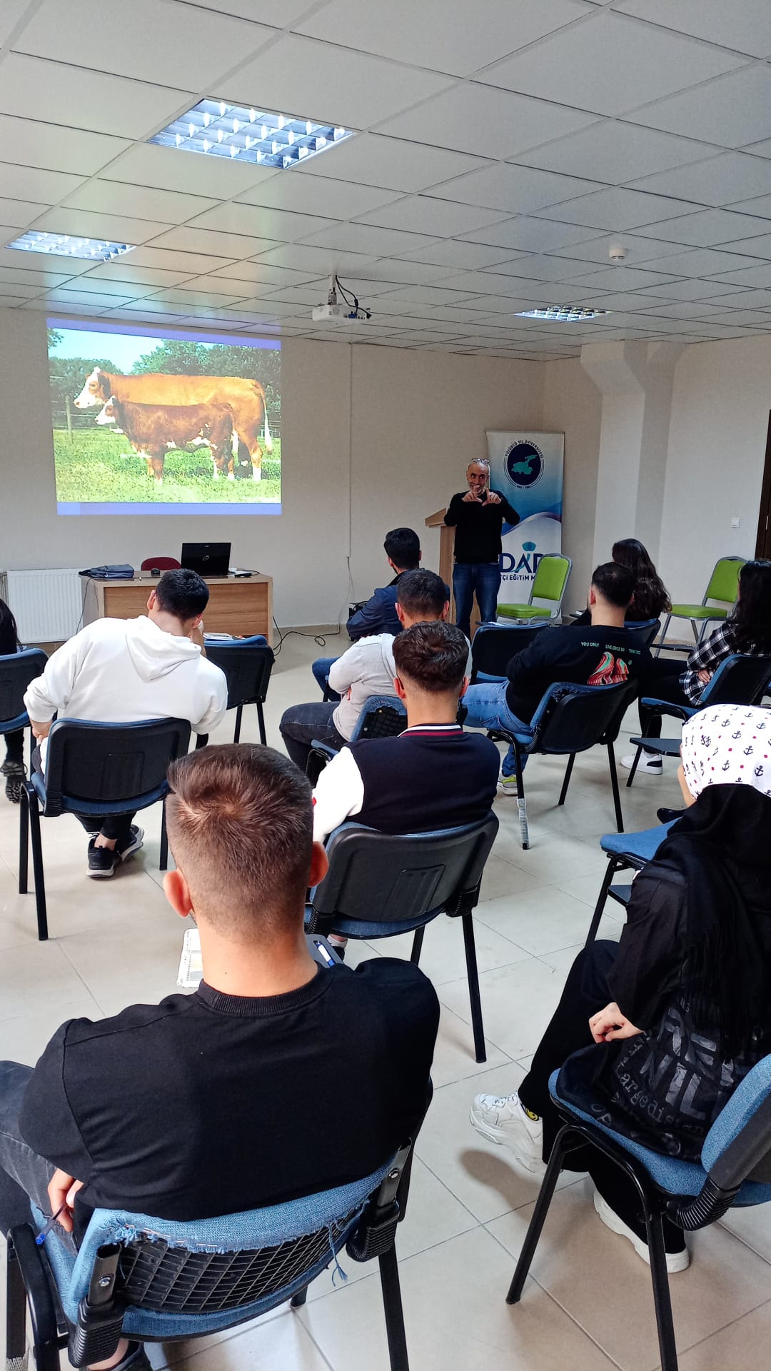 Laborant ve Veteriner Sağlık Programı Öğrencilerine DAP Çiftçi Eğitim Merkezinde Uygulamalı Eğitim